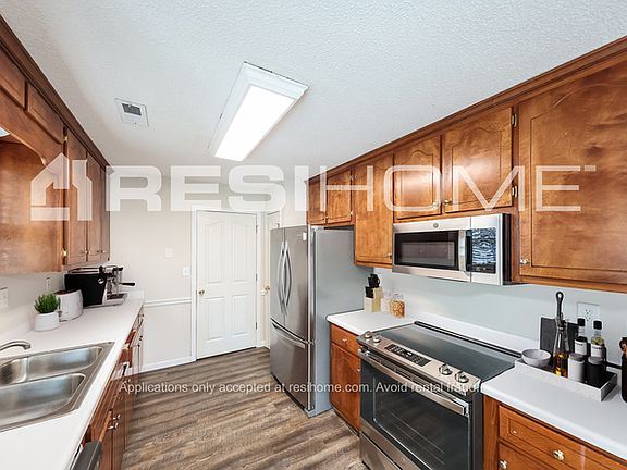 3rd image of 256 Steakley Rd