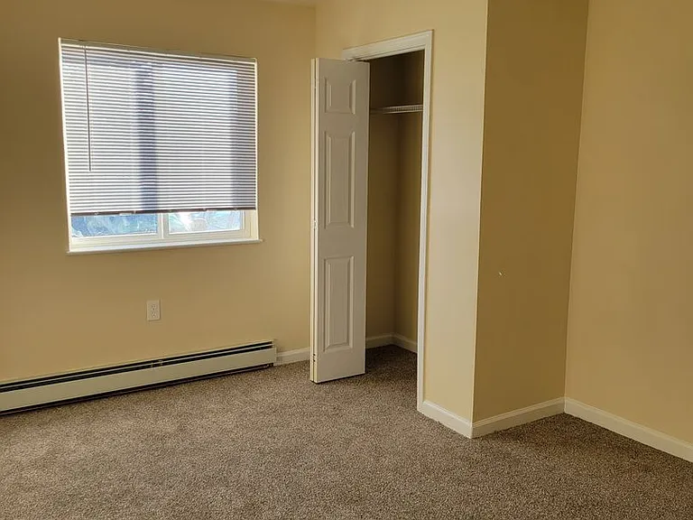 105 Jefferson Ave #B — Photo 3