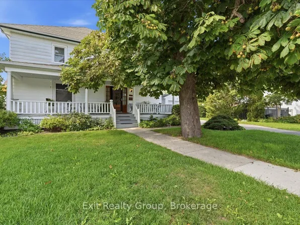 28 Lorne Ave, Quinte West, ON K8V 5B3