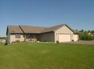 841 Ross Rd, Hudson, WI 54016