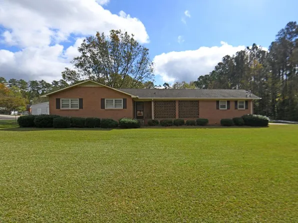 127 Hill Dale Dr, Greenwood, SC 29646