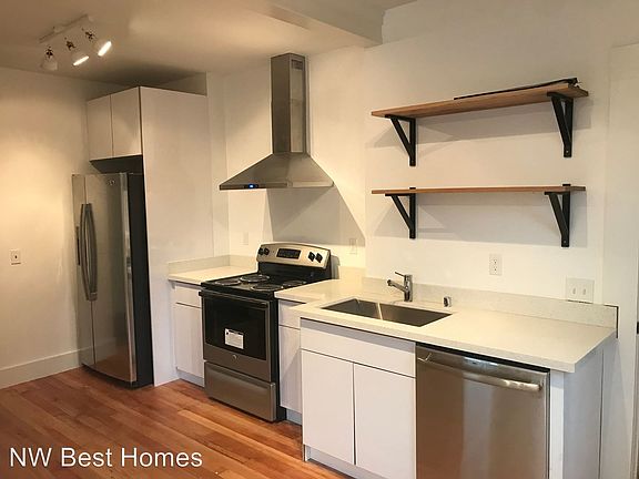 3rd image of 324 Avenue B APT 8