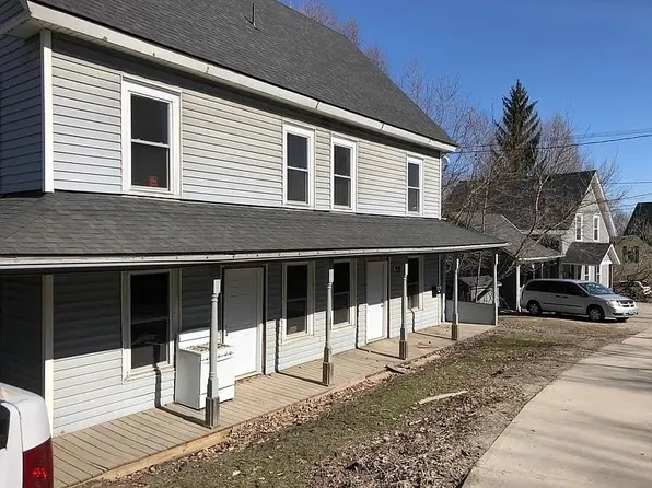 212 Pleasant Street, Newport City, VT 05855