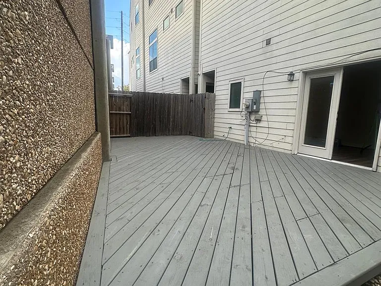 4106 Marina St — Photo 20
