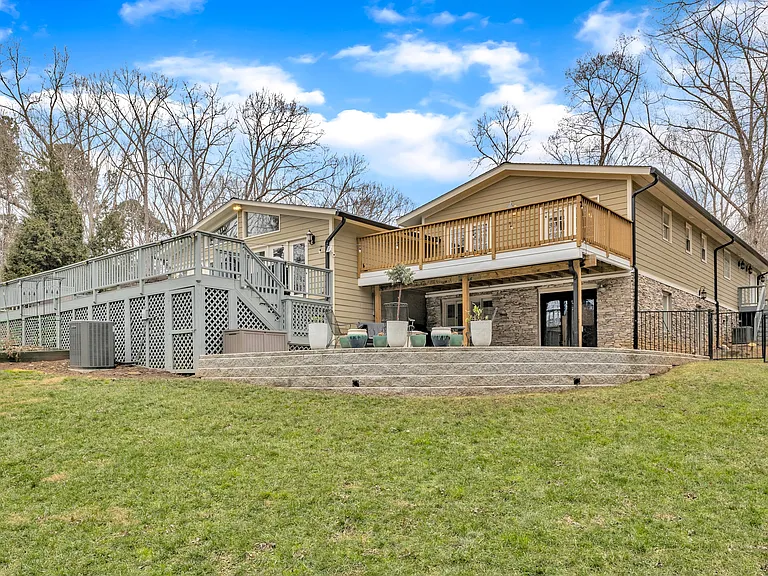 1126 Trailwood Dr — Photo 81