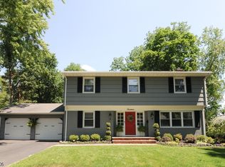 14 Harvale Dr, Florham Park, NJ 07932