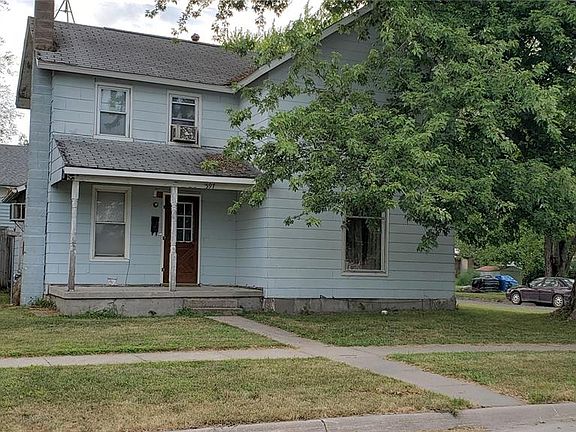 5th image of 597 Clinton Ave