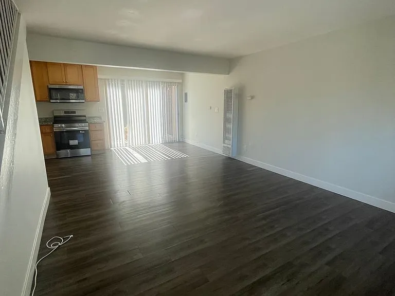 2087 Sahara Way — Photo 6