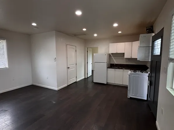7922 Lindley Ave, Reseda, CA 91335