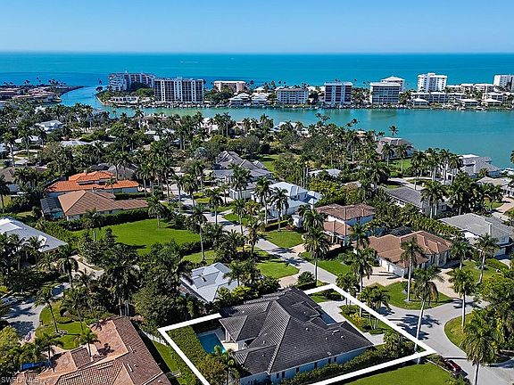 2nd image of 452 Putter Point DR