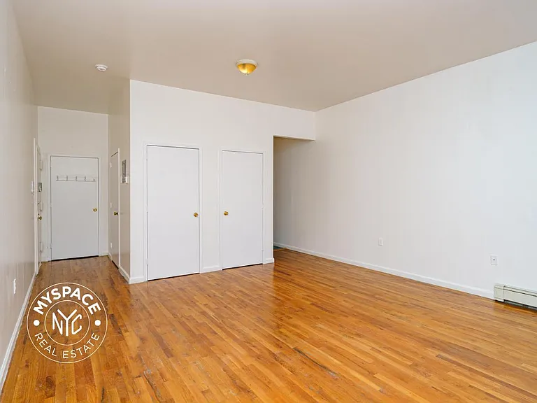 95 Seigel St #1A — Photo 6