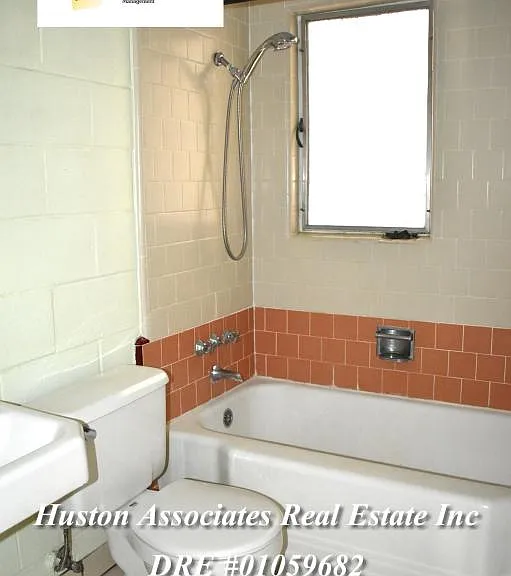 870 W Euclid Ave — Photo 8