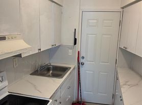 11 SW 52nd Ave, Miami, FL