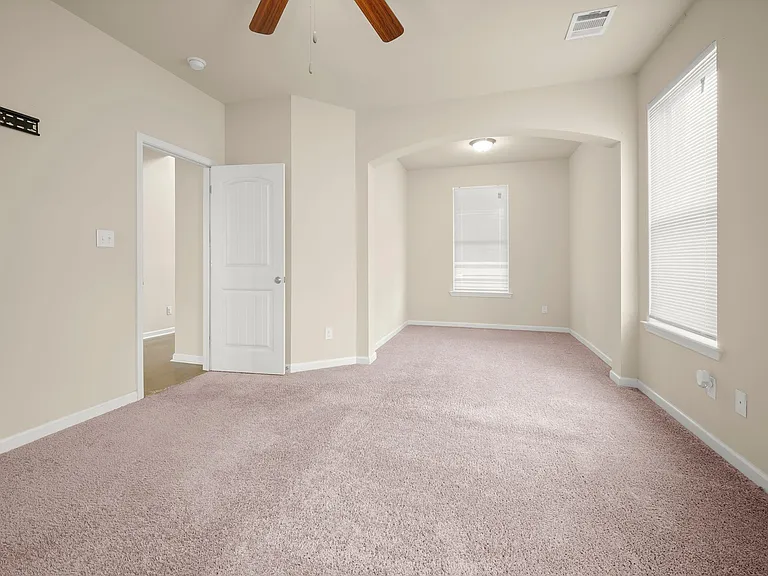 39405 Legacy Lake Dr — Photo 37