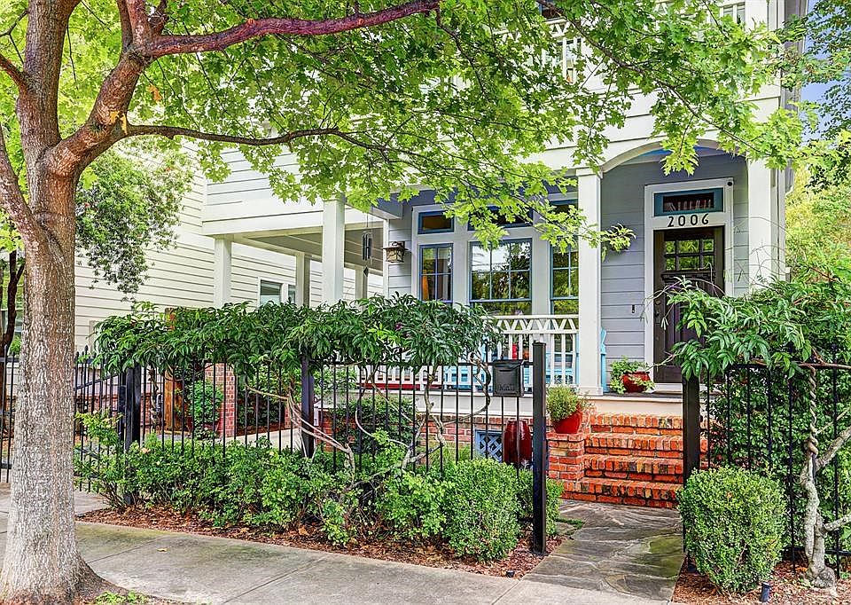 This home offers a long driveway with porte-cochere. Fully fenced with auto driveway gate.