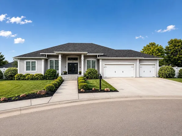 987 Teal Ct, North Platte, NE 69101