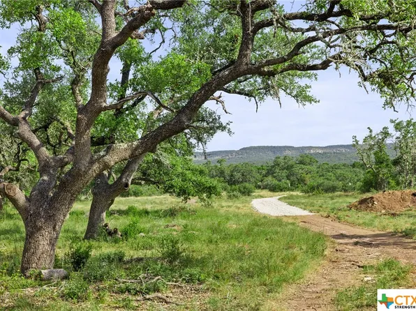2350 Wayside Dr, Wimberley, TX 78676