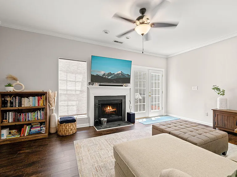 4323 Pine Springs Ct — Photo 9