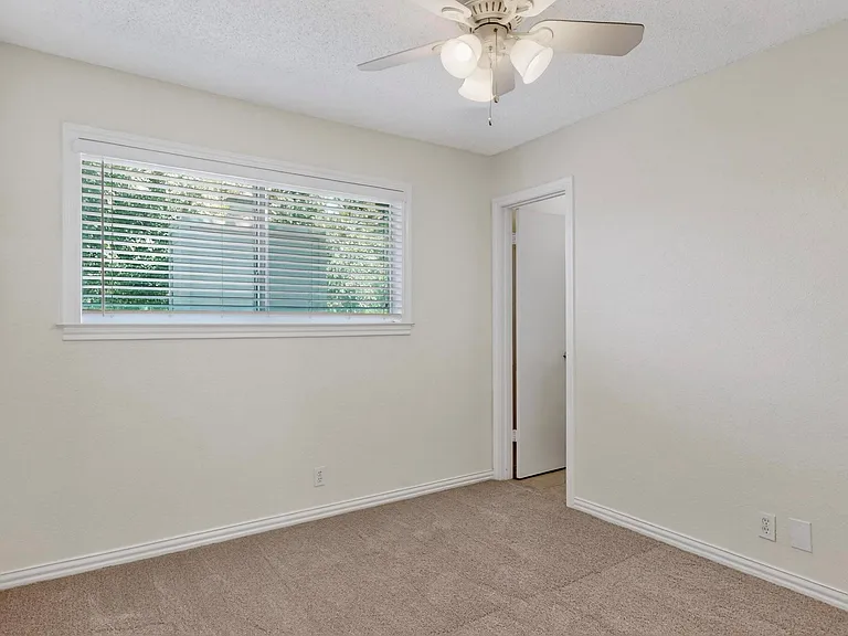 6023 Old Fredericksburg Rd #A — Photo 20