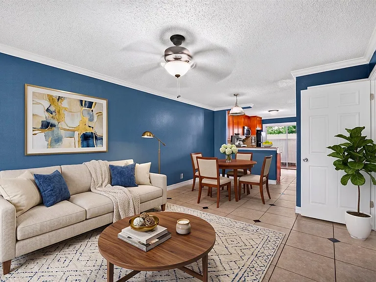 1220 Shadowdale Dr #6 — Photo 6
