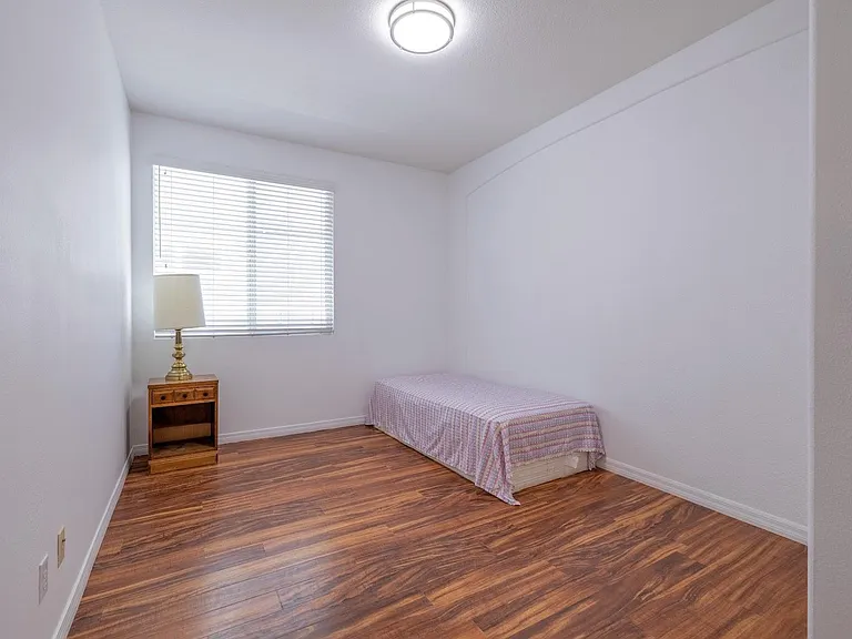 4036 Tournament Dr — Photo 26