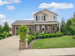 1214 Castle Green Dr, Waterloo, IL 62298