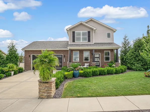 1214 Castle Green Dr, Waterloo, IL 62298