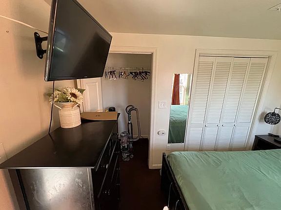 5th image of 4004 Cole Blvd SE #B