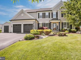 6561 Trafalgar Dr, Macungie, PA 18062