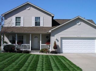 2911 Laurel Park Dr, Saginaw, MI 48603