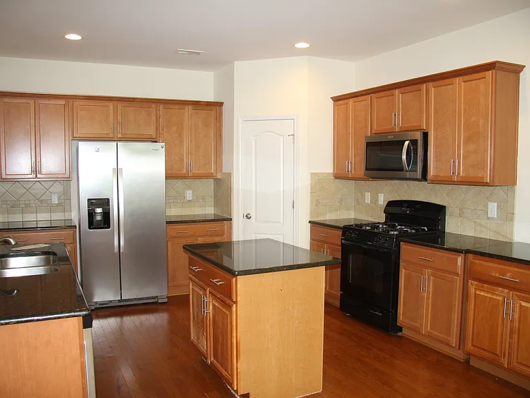 721 Sweet Laurel Ln — Photo 7