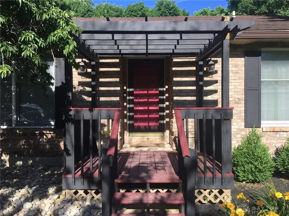 1736 N Central Dr, Dayton, OH 45432