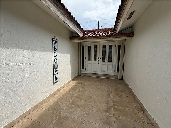 4th image of 11405 SW 112th Ter