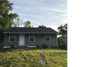 401 Lancashire Rd, Saint Louis, MO 63137