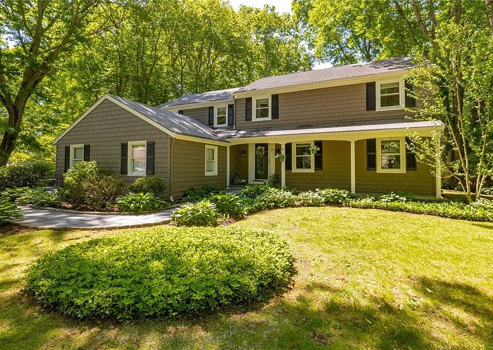1st image of 27 Tallwood Dr