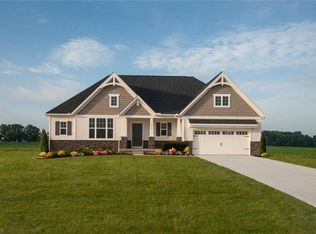 36635 Amalfi Rd, North Ridgeville, OH 44039