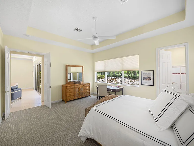 8901 Champions Way — Photo 13