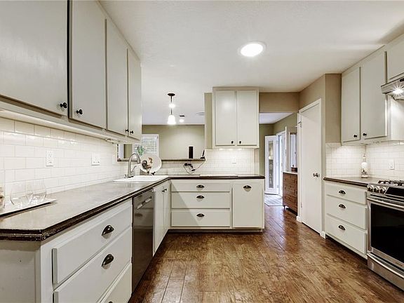 5th image of 4331 Ganymede Dr