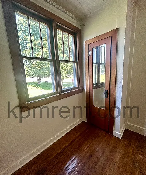 401 2nd Ave SW #101 — Photo 8