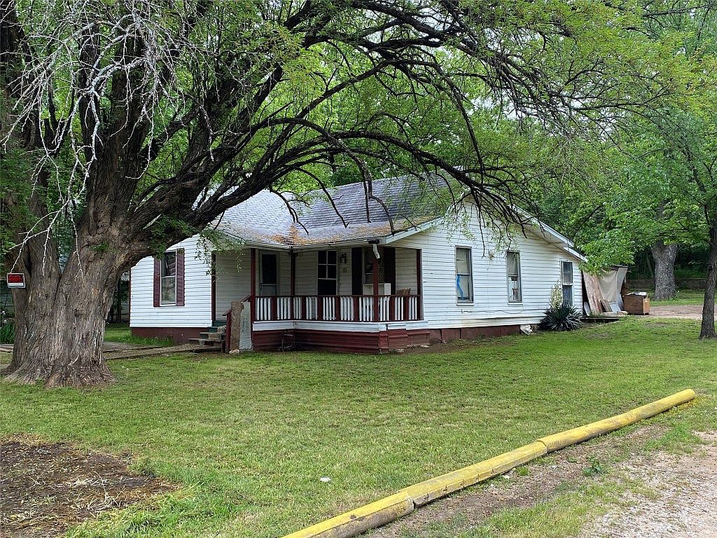 318 E Shepherd St, Denison, TX 75021 Zillow