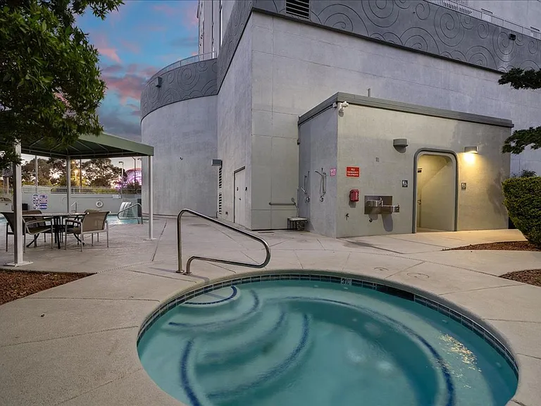 360 E Desert Inn Rd #407 — Photo 51