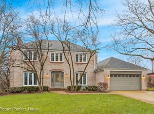 2181 Lois Ln, Wheaton, IL 60189