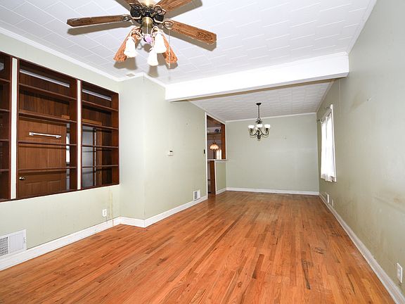 5th image of 4206 W Henderson St