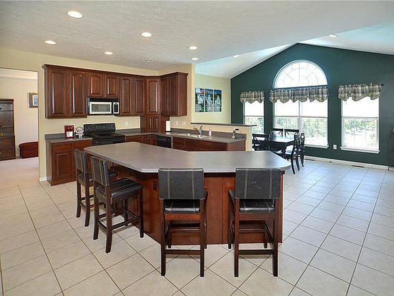 2nd image of 11676 Saddlebred Ct