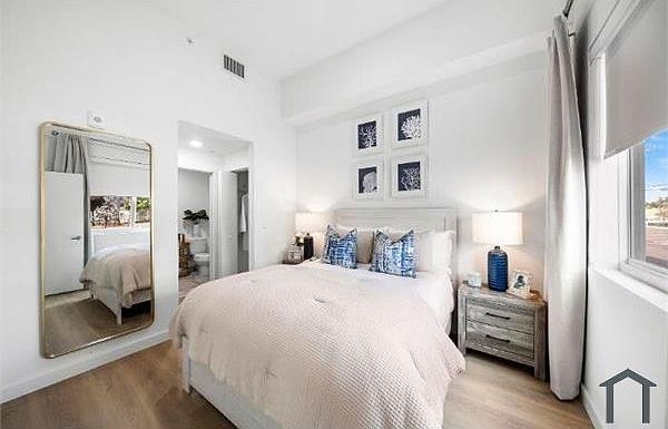 1st image of 13800 NW 22nd Ave #4