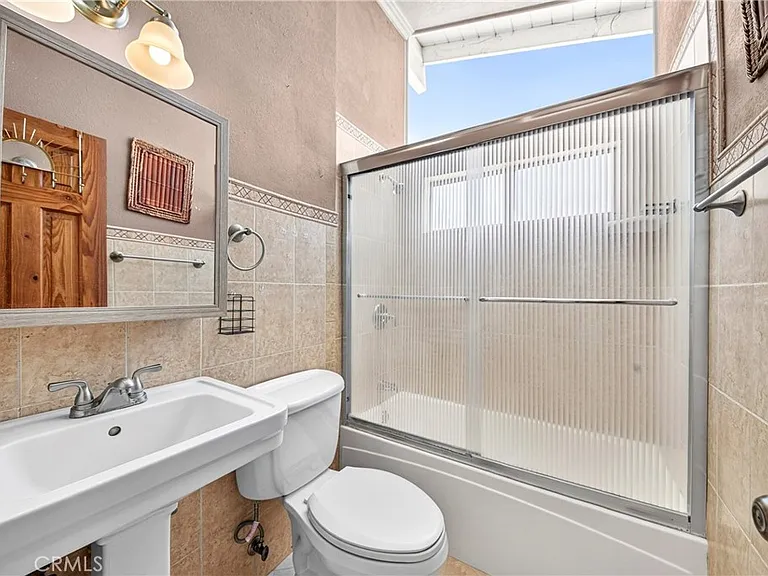 14621 Dalmatian Ave — Photo 24
