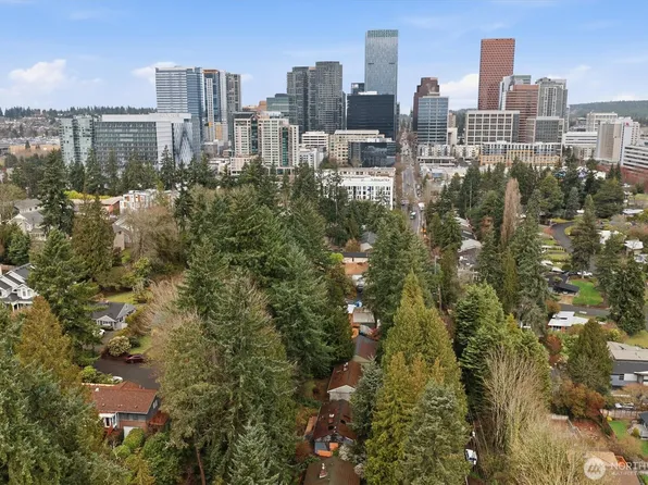 339 108th Avenue SE, Bellevue, WA 98004