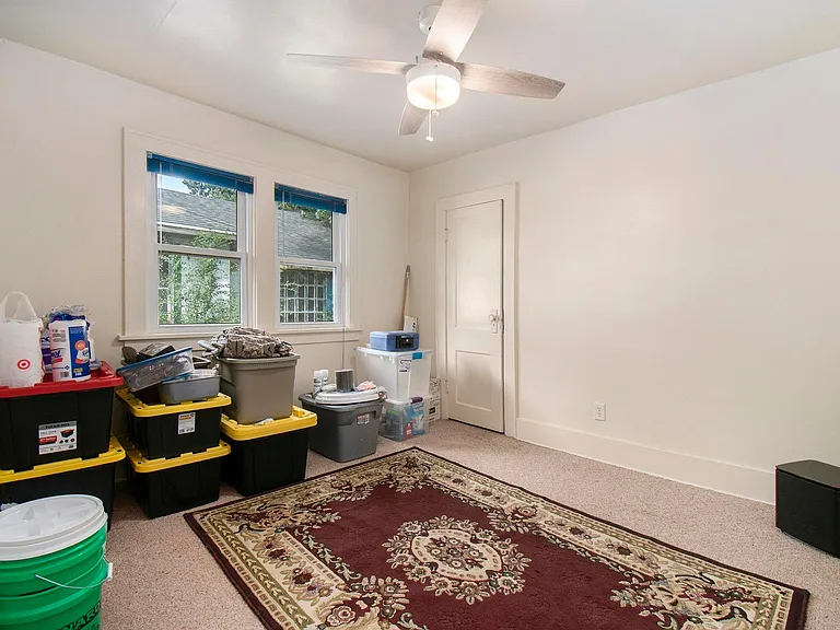 1334 College St — Photo 4