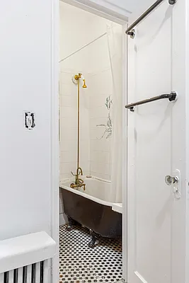 Rented by Corcoran | media 16