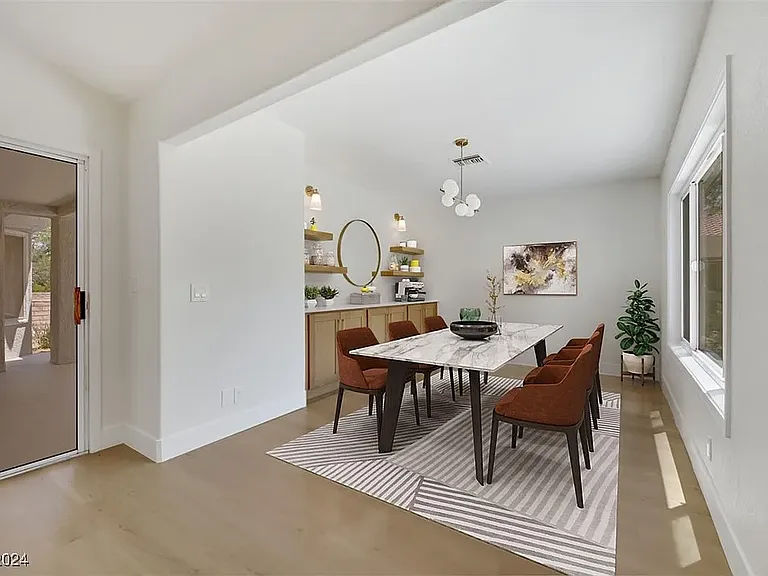 8513 Glenmore Dr — Photo 5